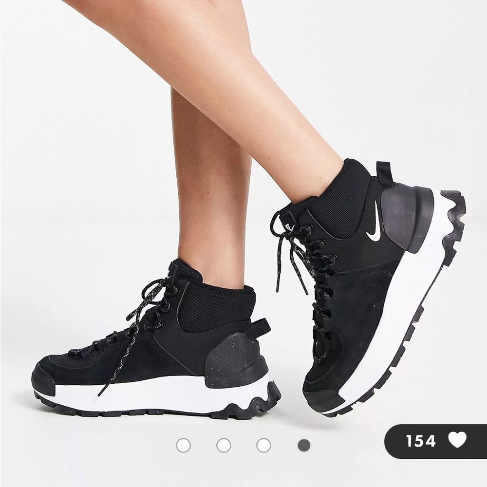 New Nike Women's Youth Boys Girls City Classic Boot Wheat/Sail-Black